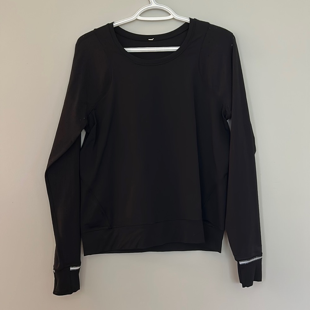 Lululemon long sleeve run top